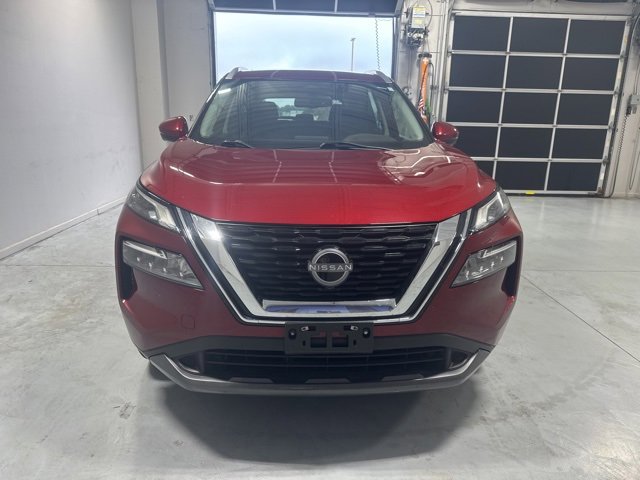 Used 2023 Nissan Rogue SL image 2