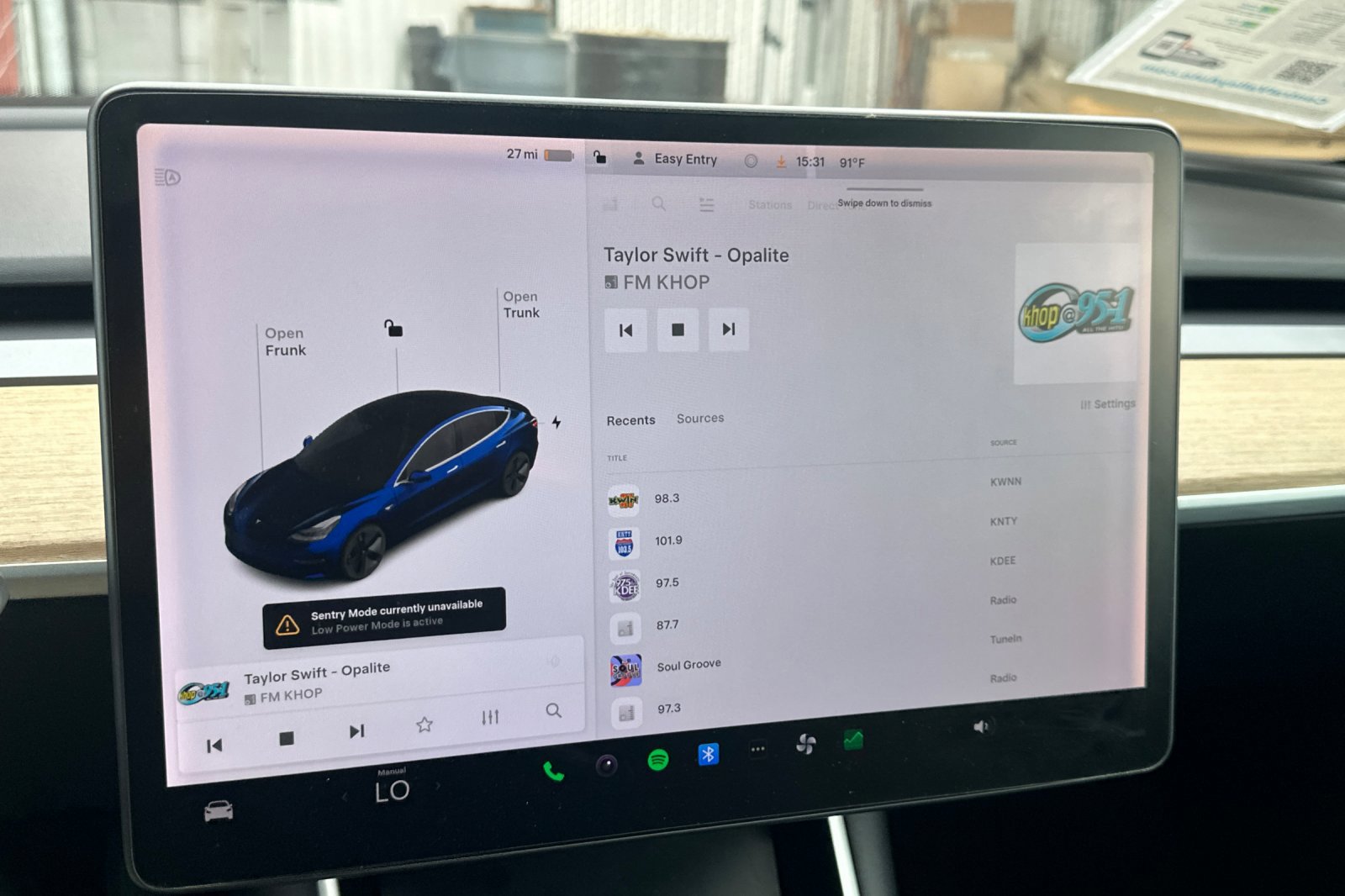 Used 2019 Tesla Model 3 image 17