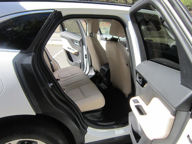 Used 2019 Jaguar F-PACE Premium image 9