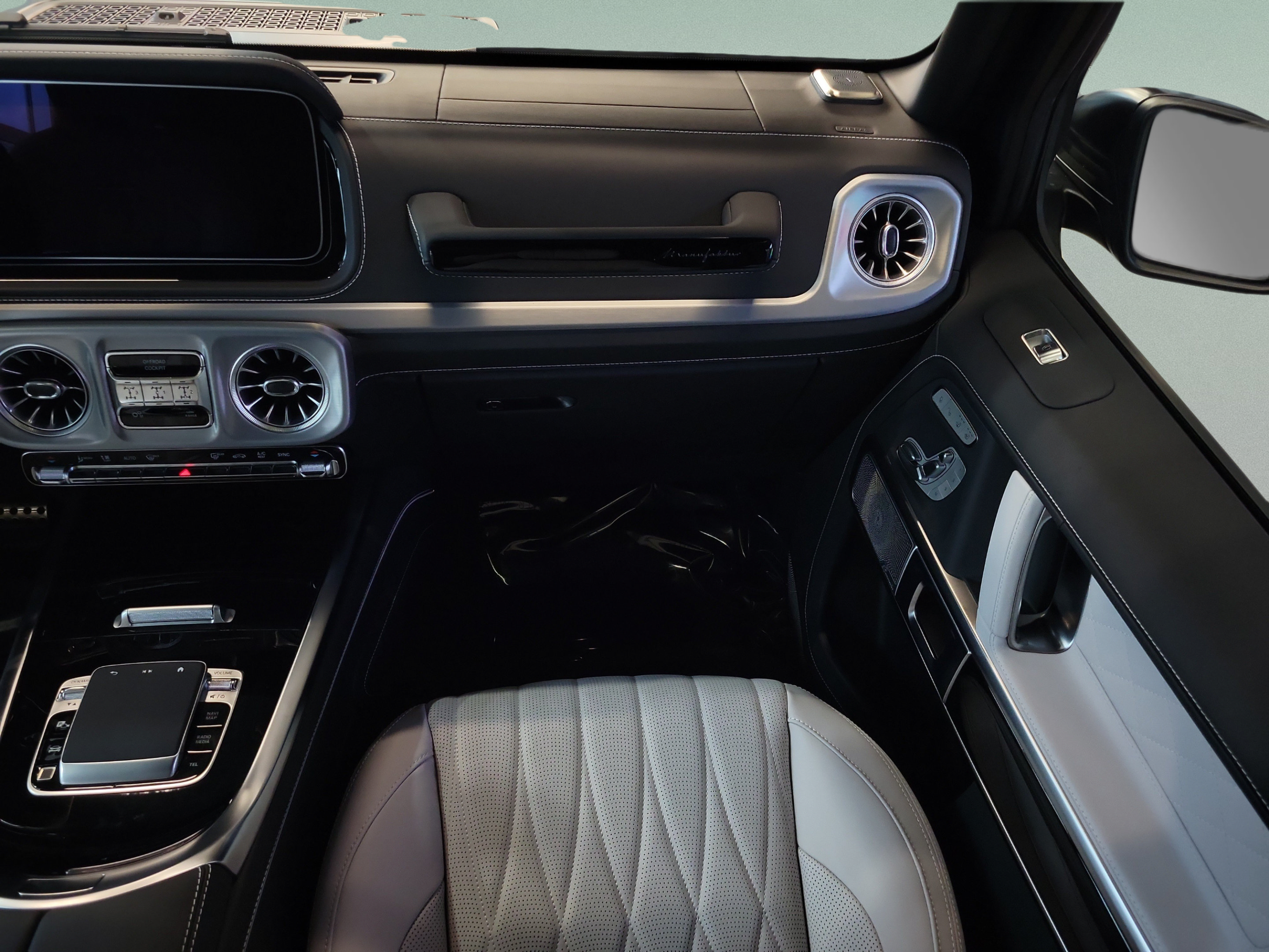 New 2027 Mercedes-Benz G 63 AMG 4MATIC image 19