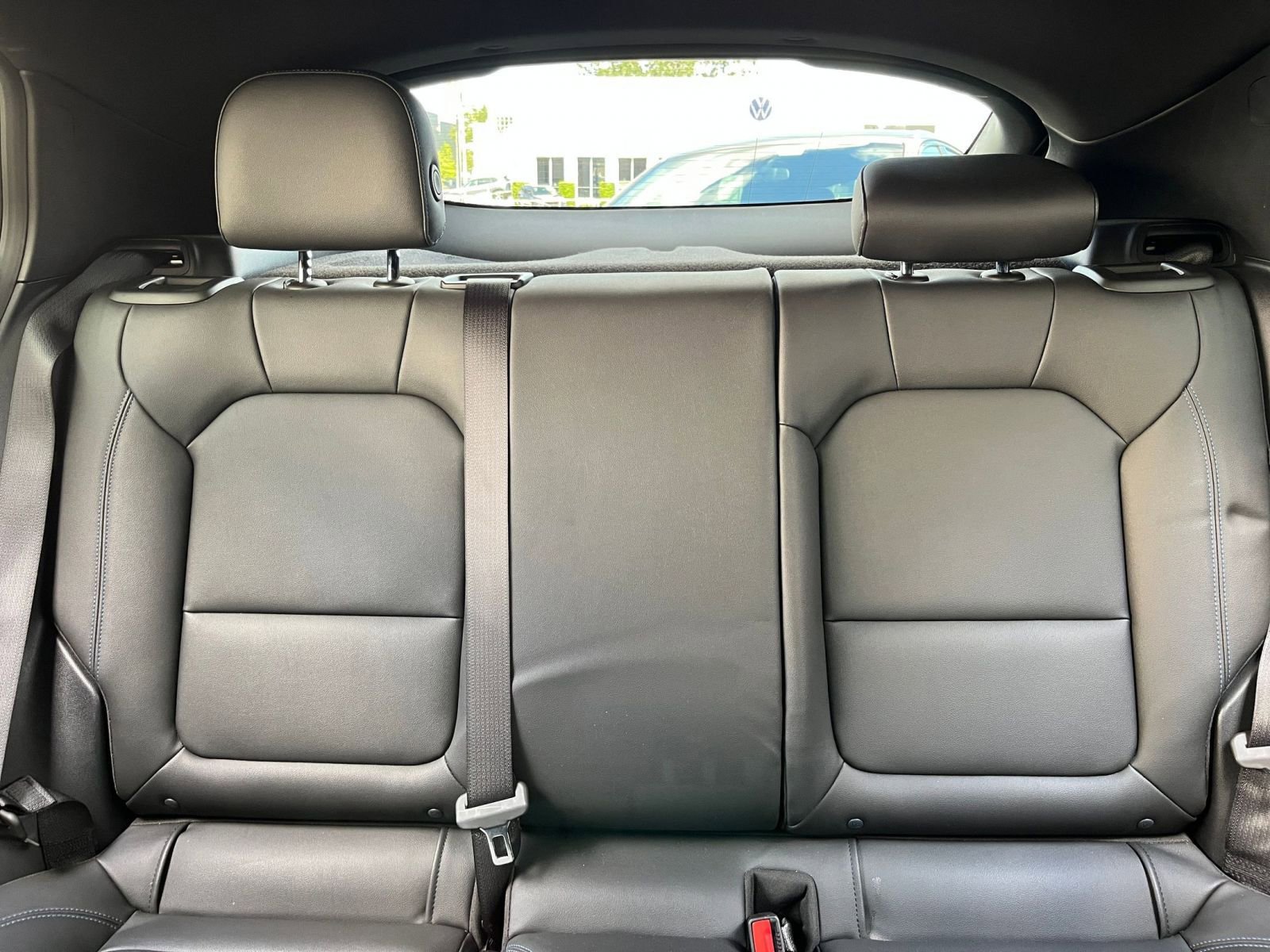 Used 2025 Buick Envista Sport Touring image 38