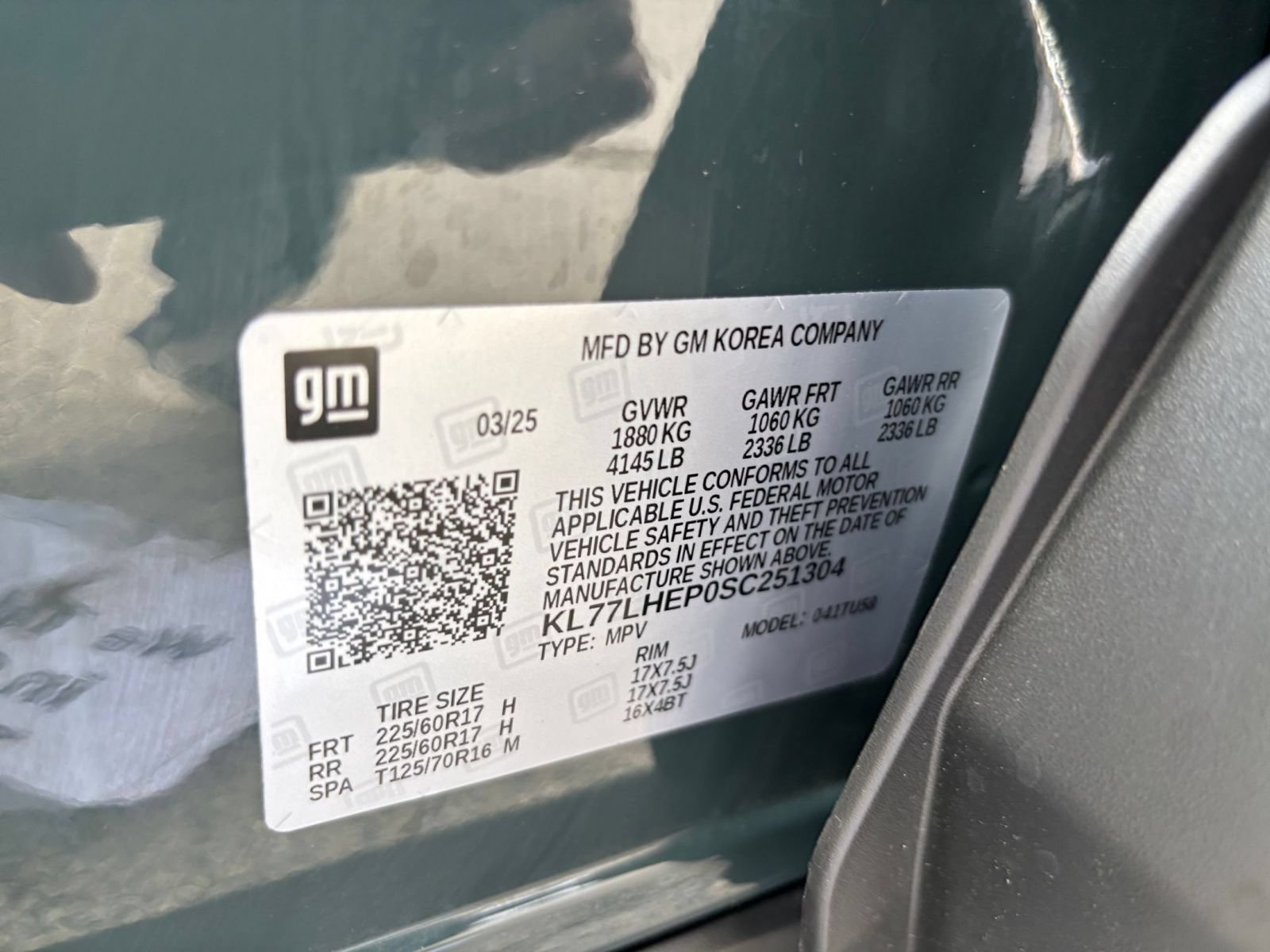 Used 2025 Chevrolet Trax LT FWD image 28