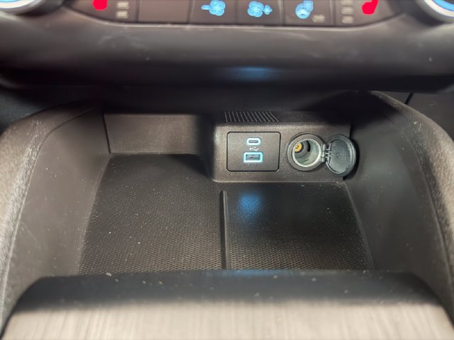Certified 2023 Ford Escape Active AWD/4WD image 18