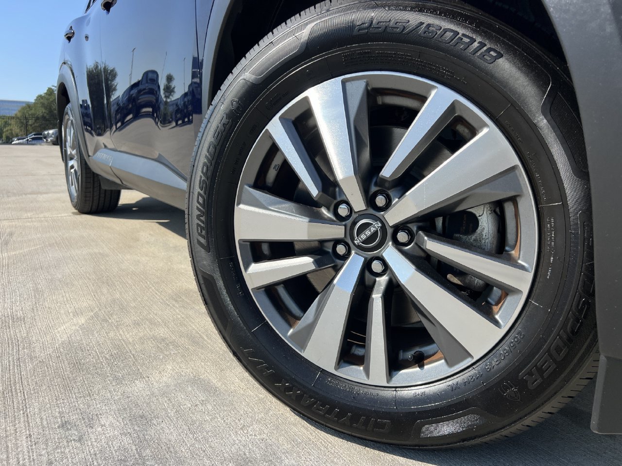 Used 2023 Nissan Pathfinder SL AWD/4WD image 6