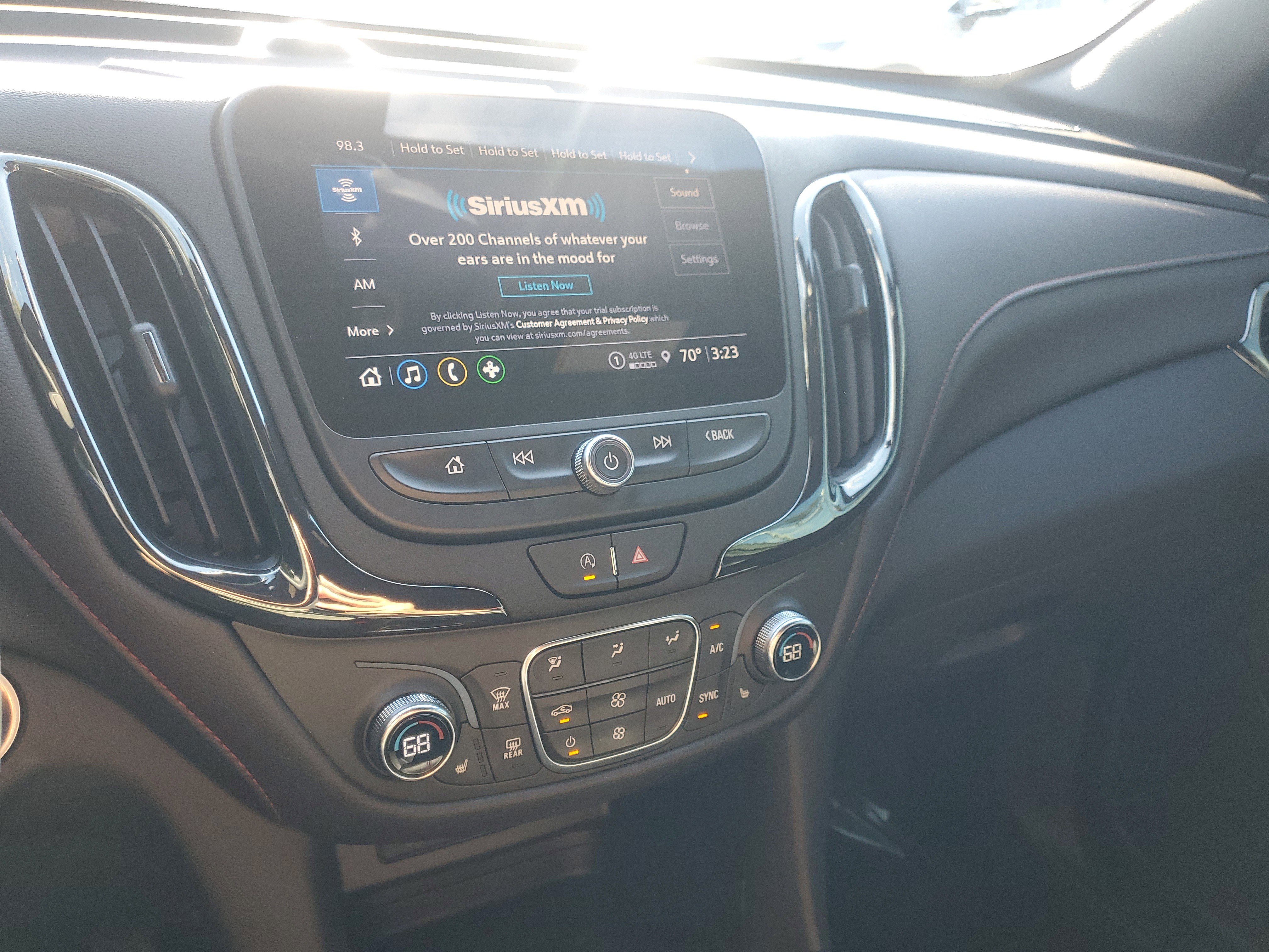 Used 2024 Chevrolet Equinox RS w/ RS Leather Package image 25