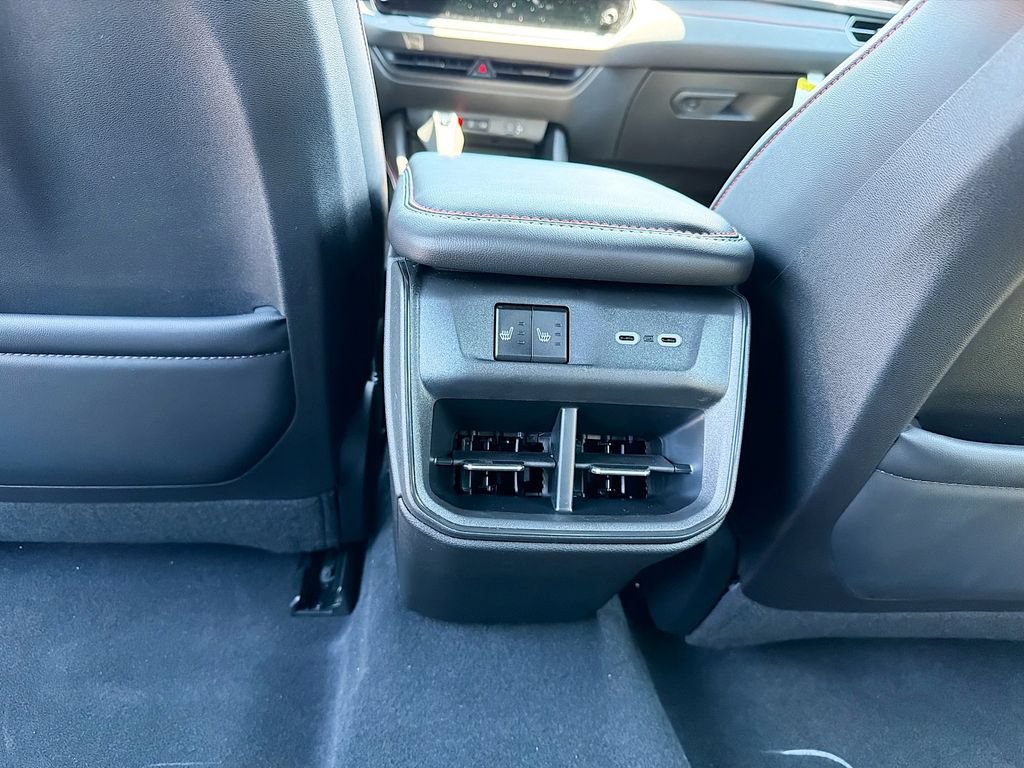 New 2026 Dodge Charger R/T w/ Performance Handling Group AWD/4WD image 18