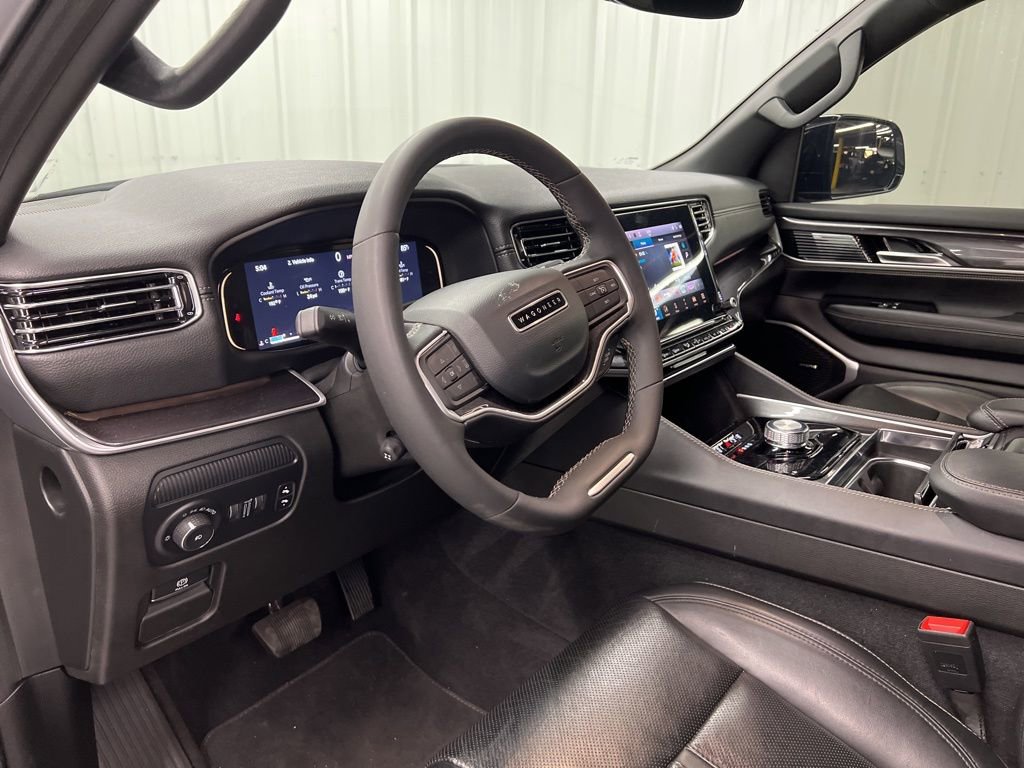 Used 2024 Jeep Wagoneer 2WD image 18