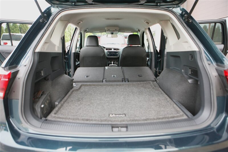 Used 2018 Volkswagen Tiguan SE AWD/4WD image 15