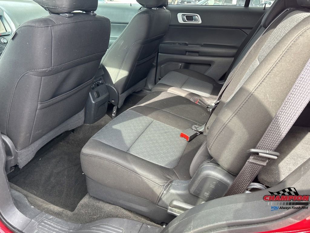 Used 2013 Ford Explorer XLT image 12