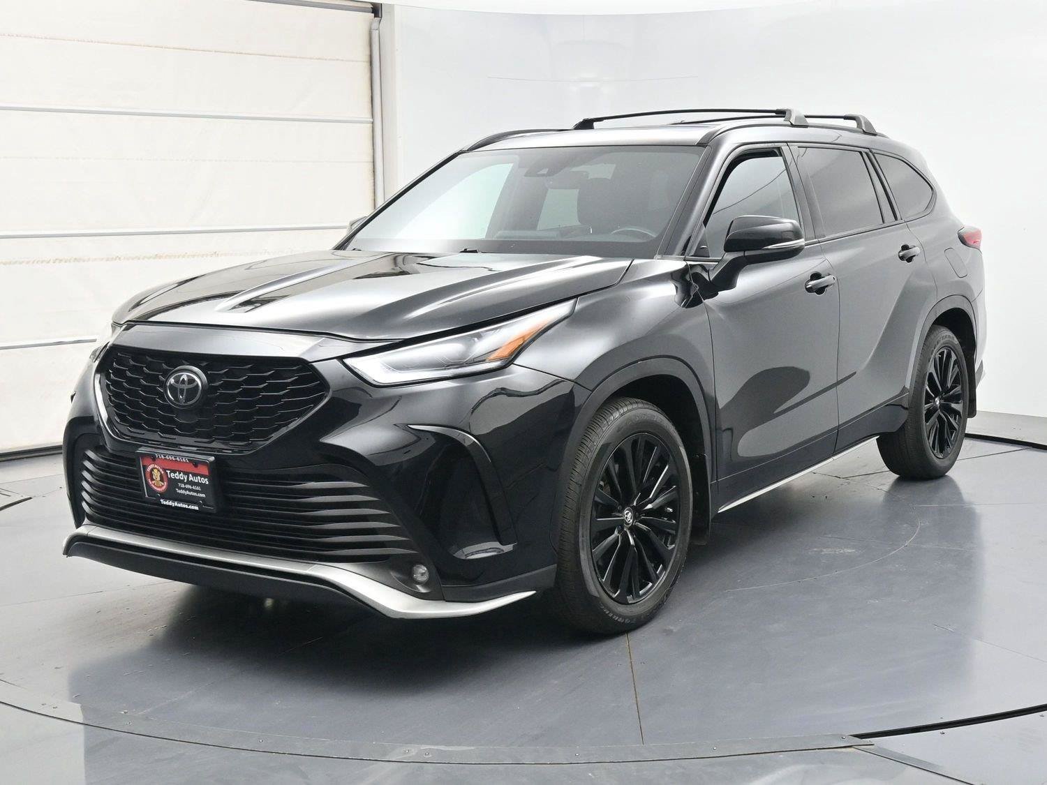 Used 2023 Toyota Highlander XSE
