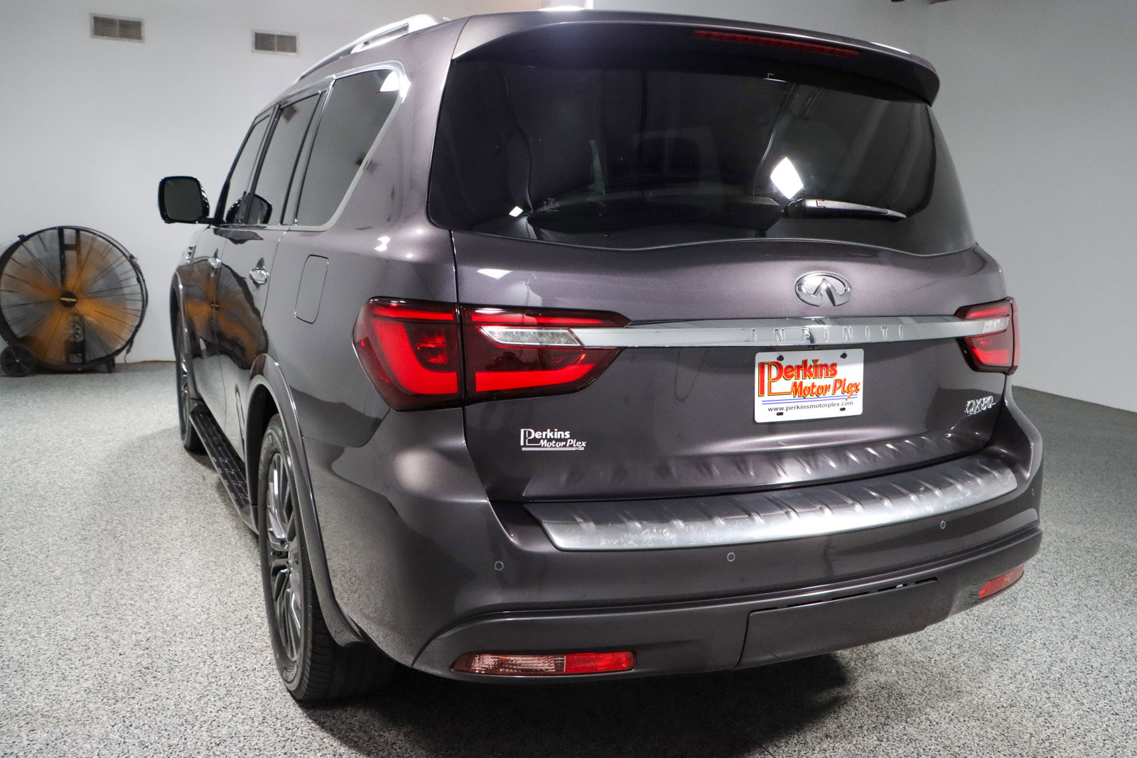 Used 2022 INFINITI QX80 Sensory w/ Cargo Package image 9
