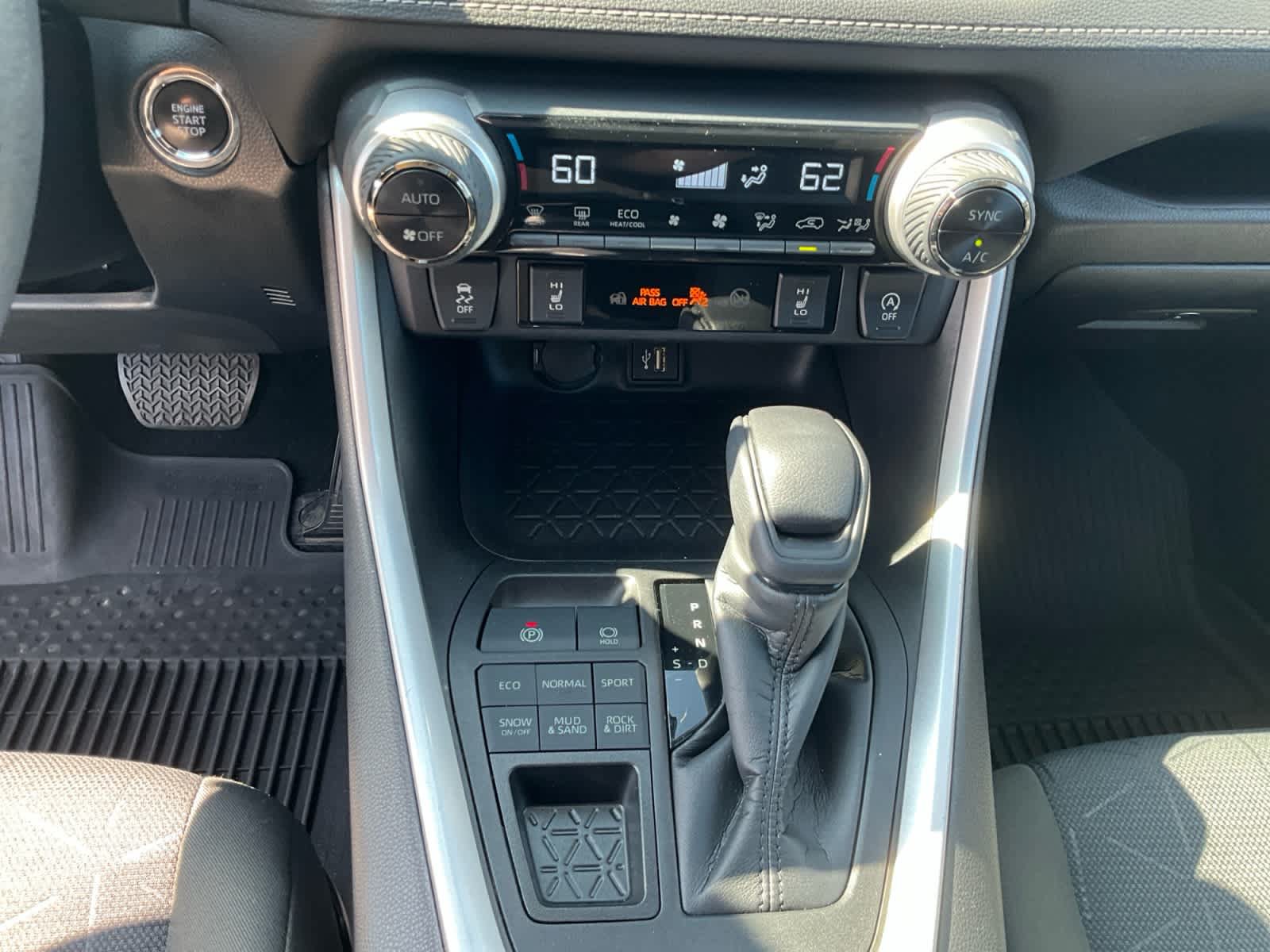 Used 2023 Toyota RAV4 XLE w/ Convenience Package AWD/4WD image 22