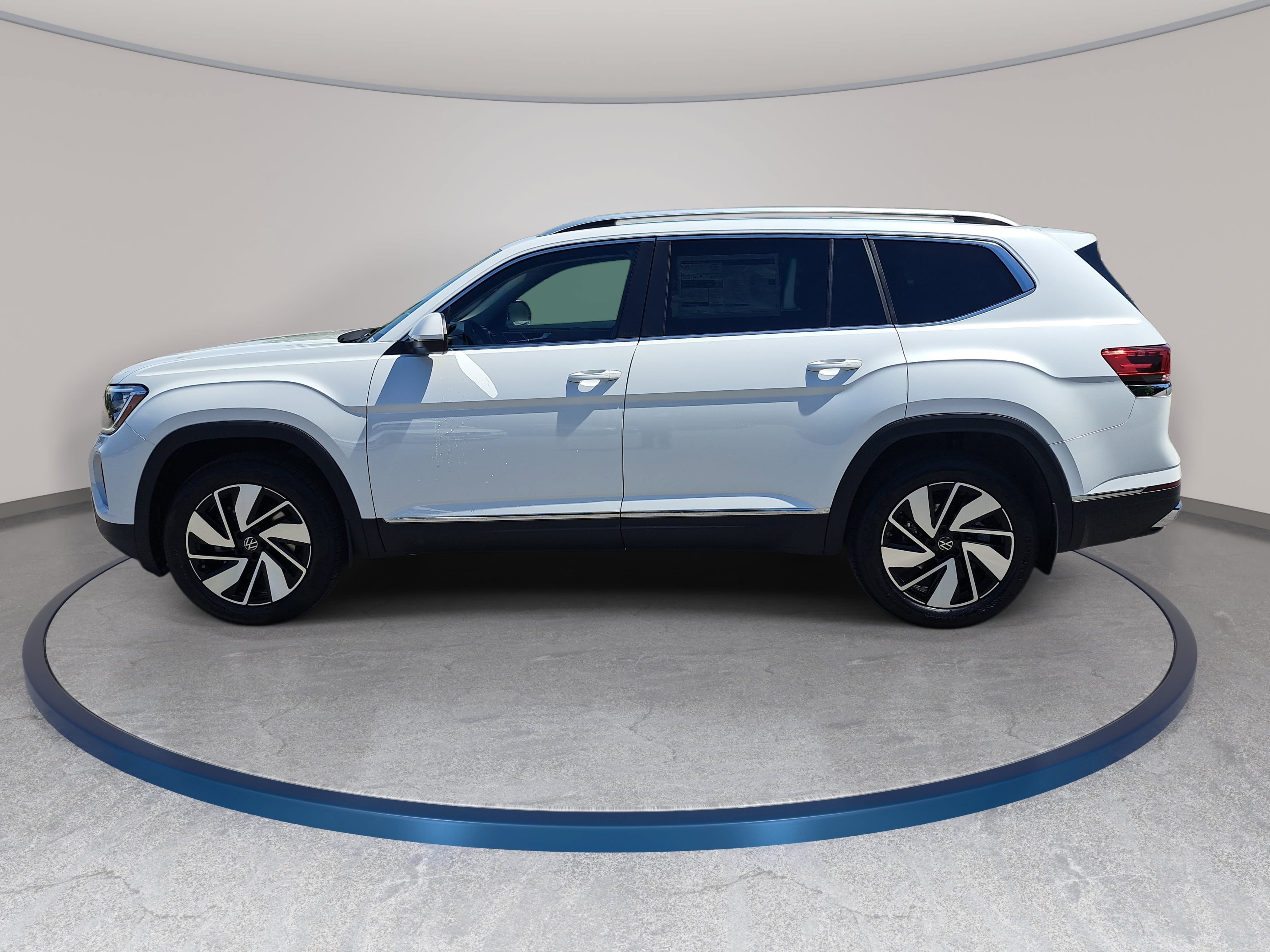 New 2026 Volkswagen Atlas SEL AWD/4WD image 8