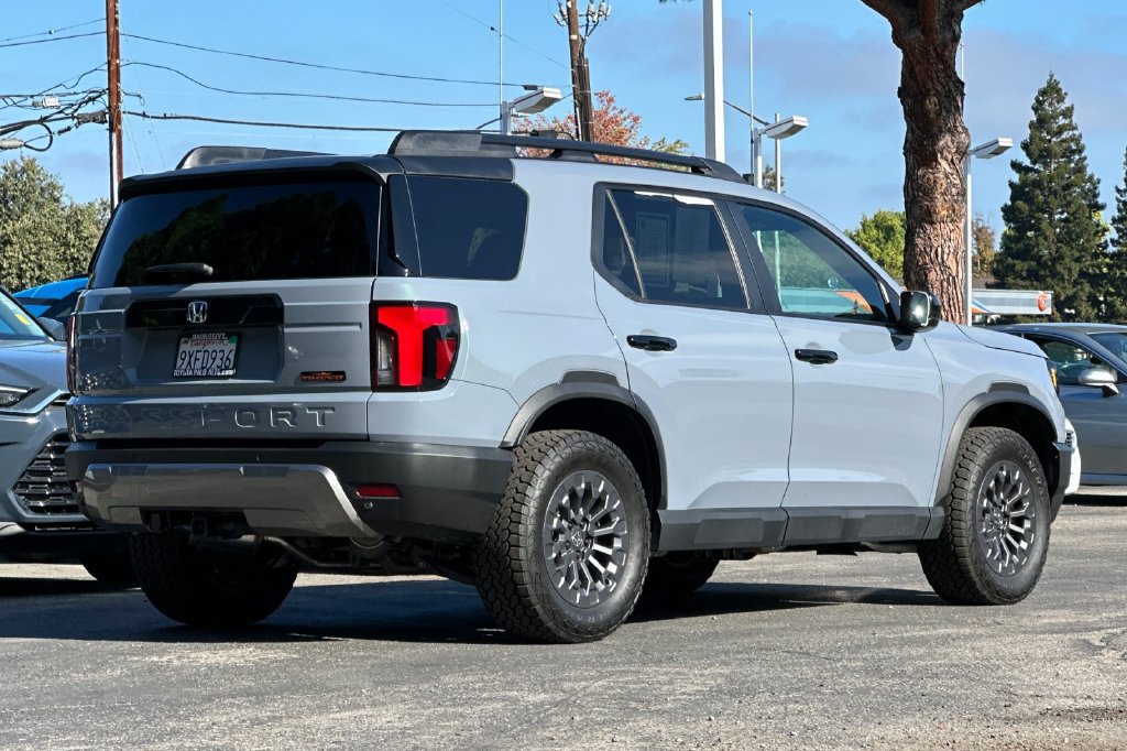 Used 2026 Honda Passport TrailSport image 3
