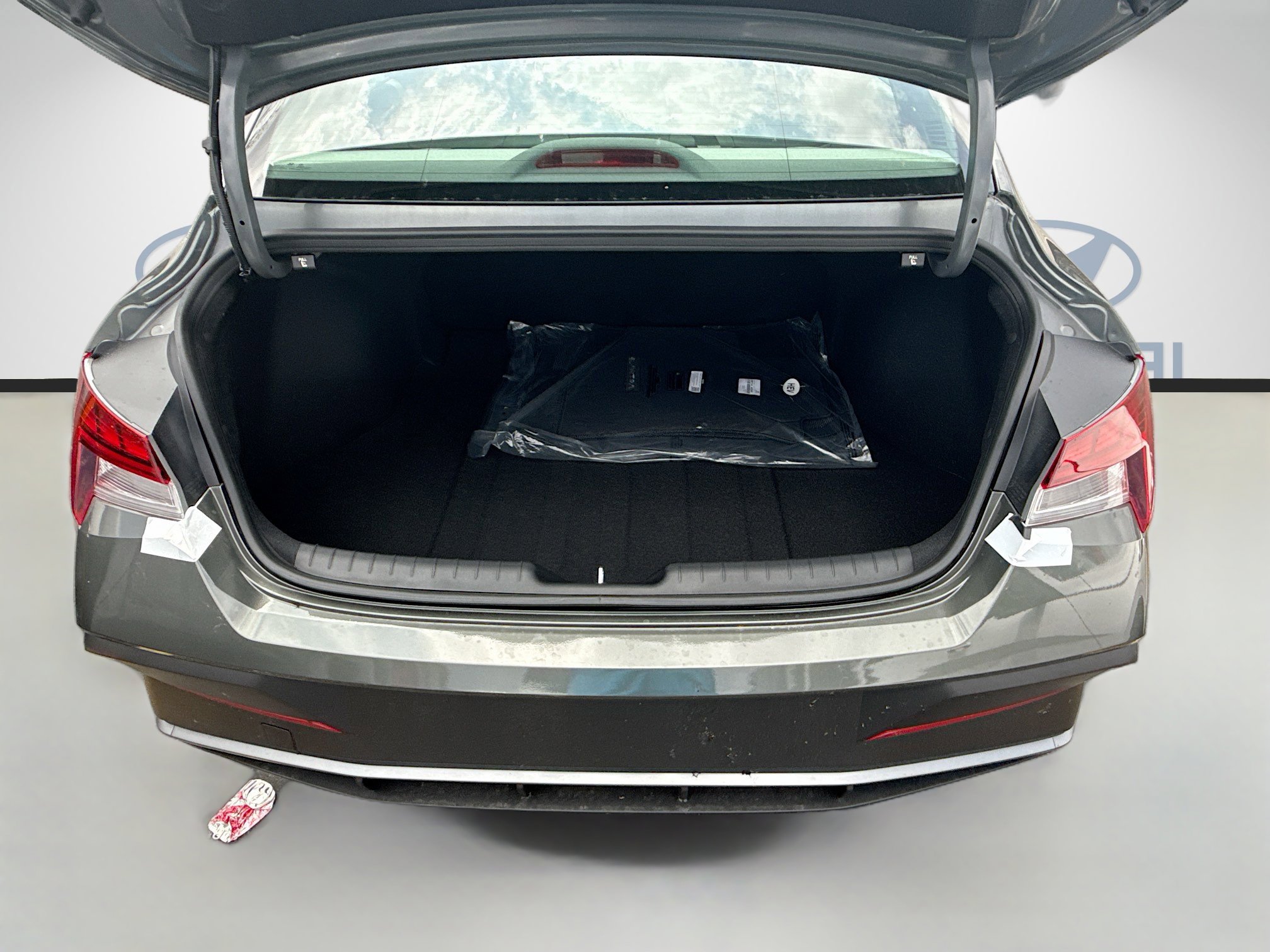 New 2026 Hyundai Elantra Hybrid FWD image 18