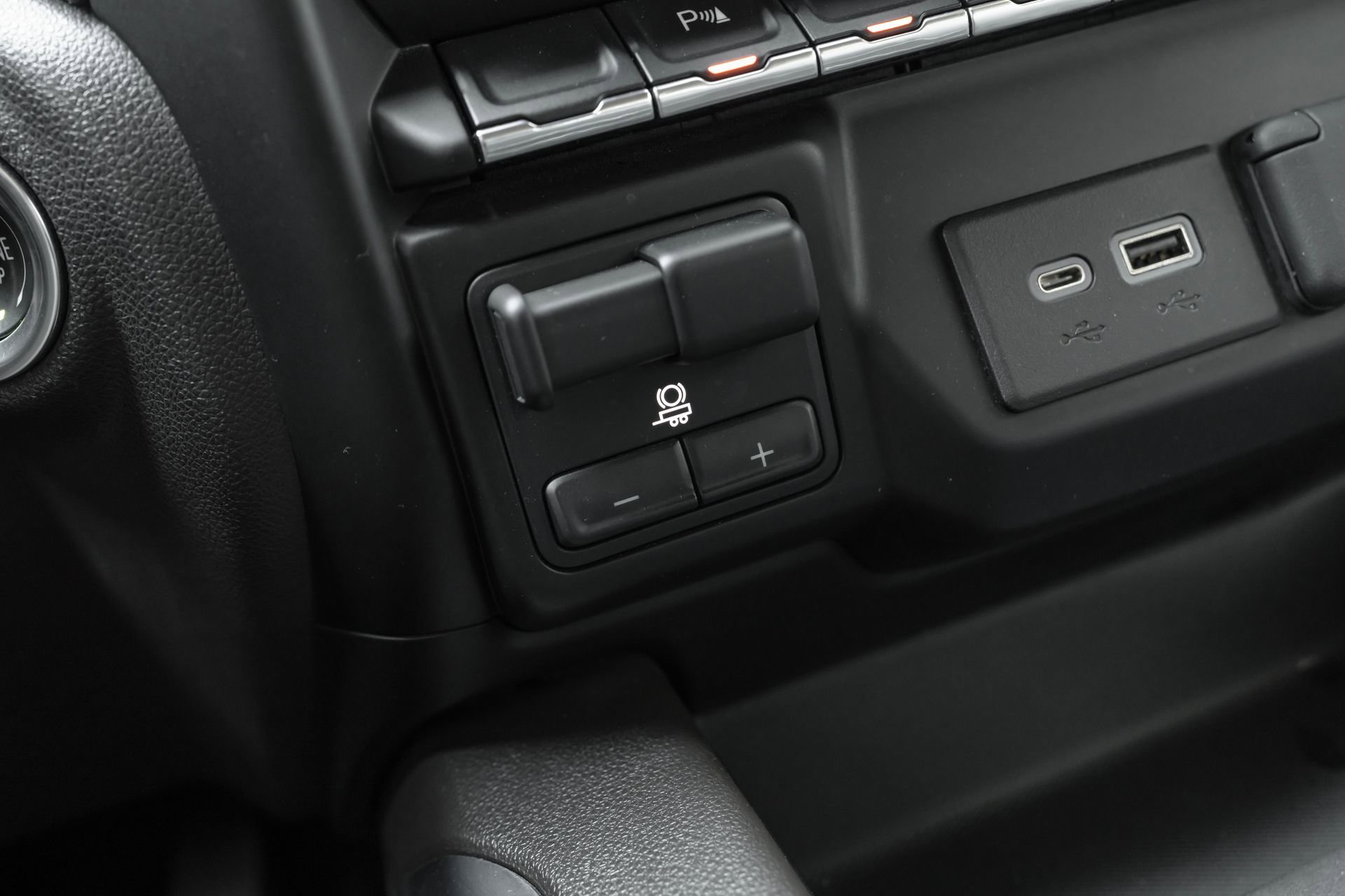 Used 2021 Chevrolet Silverado 1500 LTZ image 18