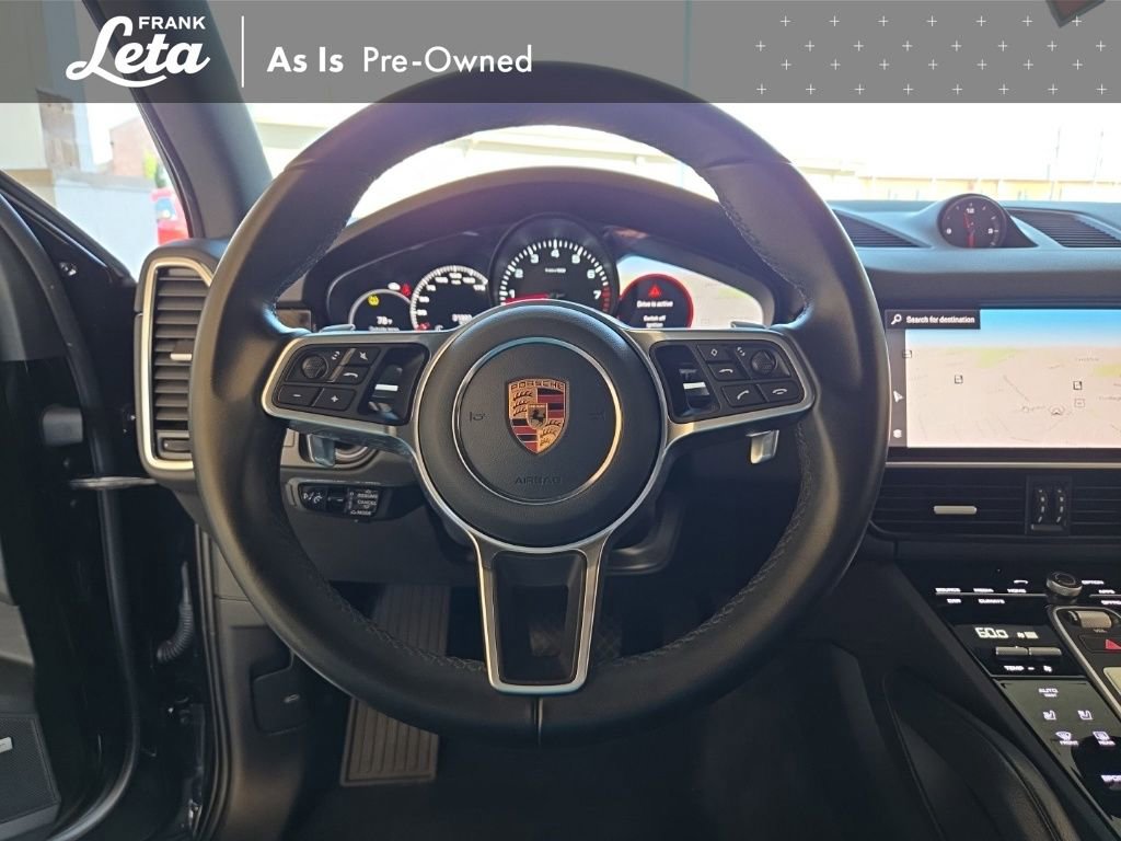 Used 2022 Porsche Cayenne w/ Premium Package image 21