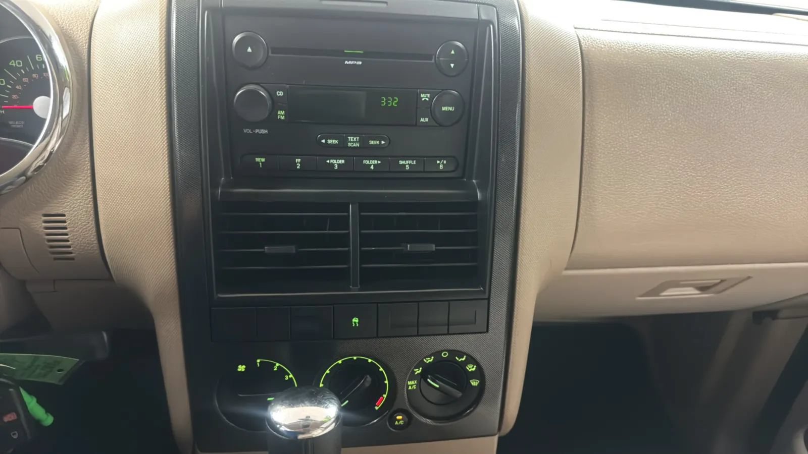 Used 2007 Ford Explorer XLT RWD image 14