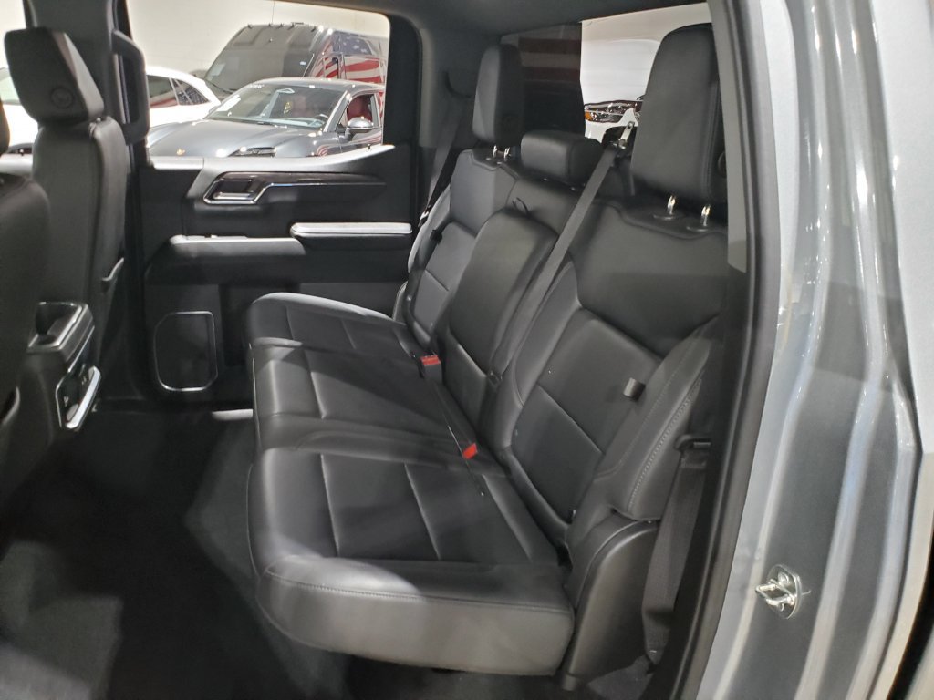 Used 2023 Chevrolet Silverado 1500 LTZ AWD/4WD image 20