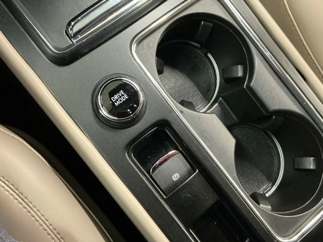 Used 2023 Lincoln Corsair Reserve image 19