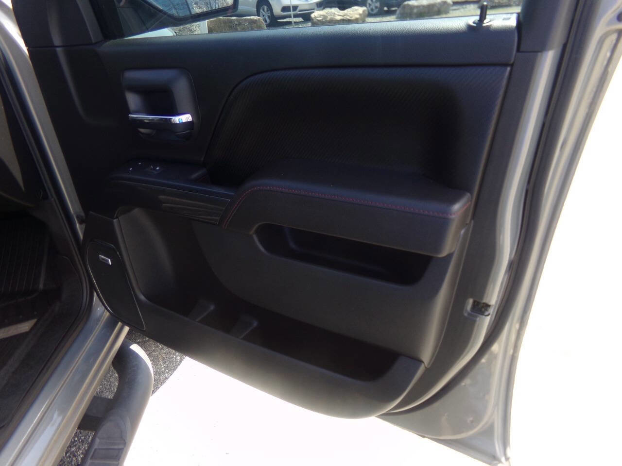 Used 2017 GMC Sierra 1500 SLT AWD/4WD image 37