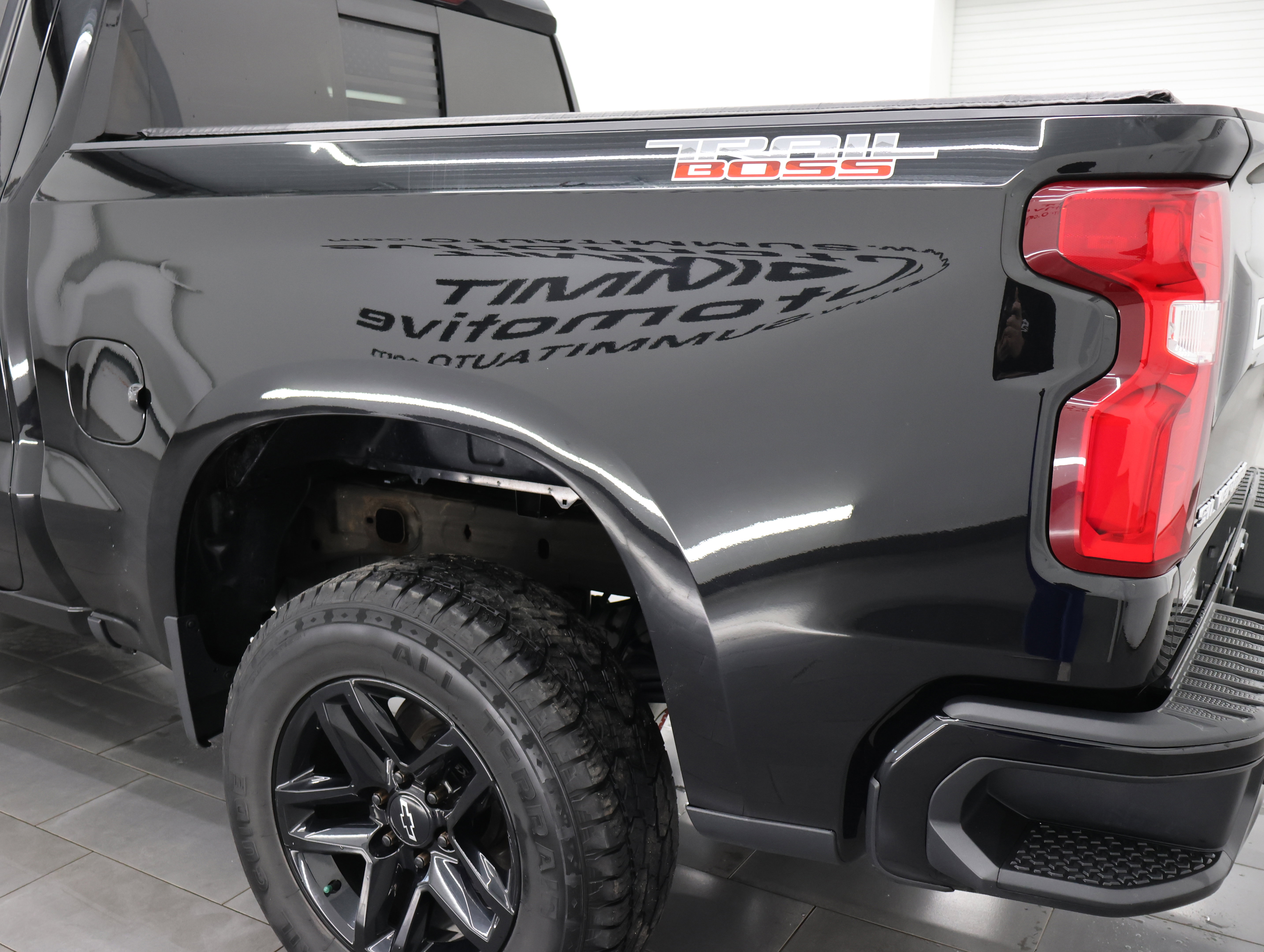 Used 2021 Chevrolet Silverado 1500 LT Trail Boss w/ Convenience Package II image 30