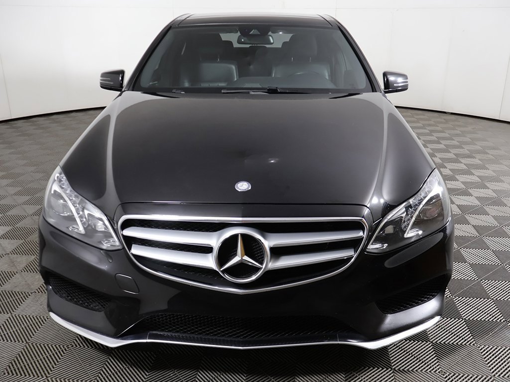 Used 2015 Mercedes-Benz E 400 4MATIC Sedan w/ Lighting Package image 13