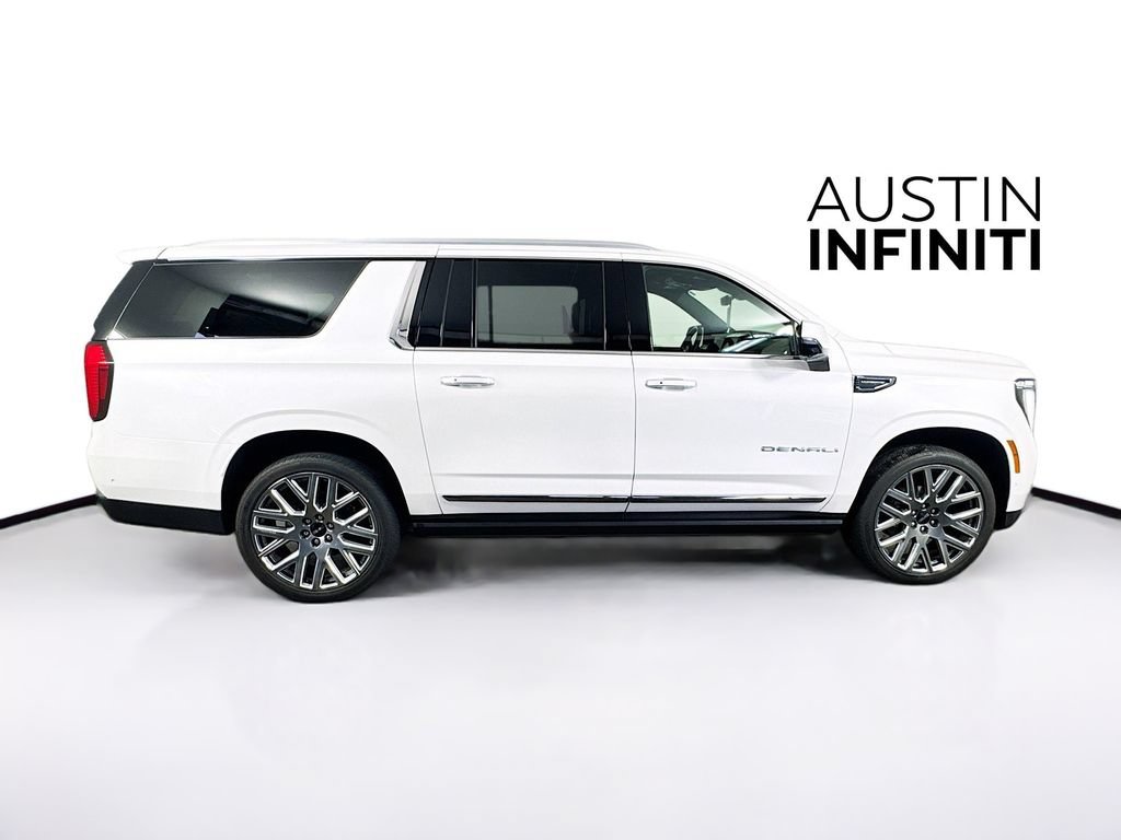 Used 2025 GMC Yukon XL Denali Ultimate w/ LPO, Floor Liner Package AWD/4WD image 8