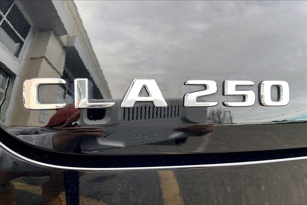 Certified 2023 Mercedes-Benz CLA 250 4MATIC image 33