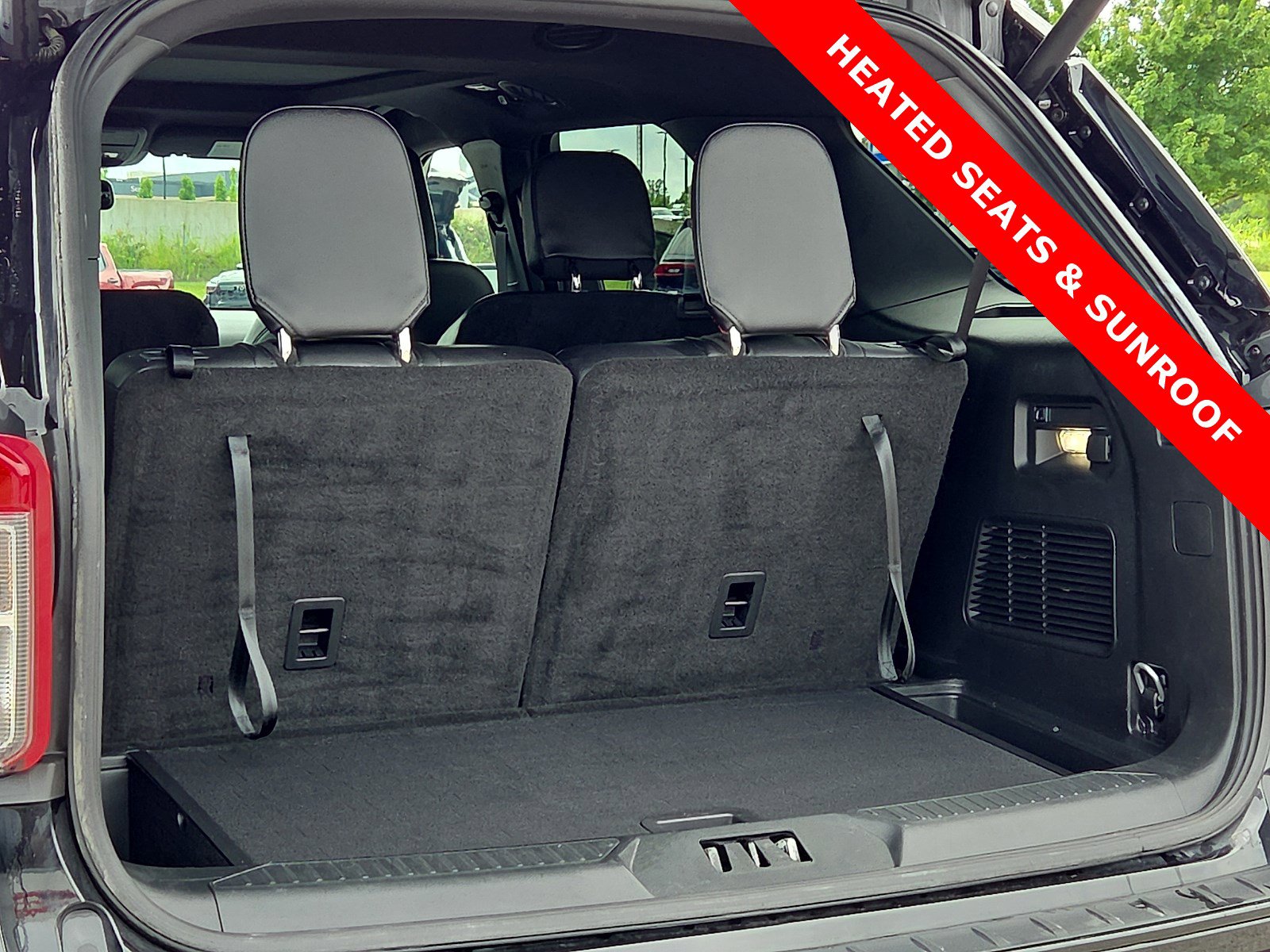 Used 2024 Ford Explorer ST-Line w/ Class IV Trailer Tow Package AWD/4WD image 9