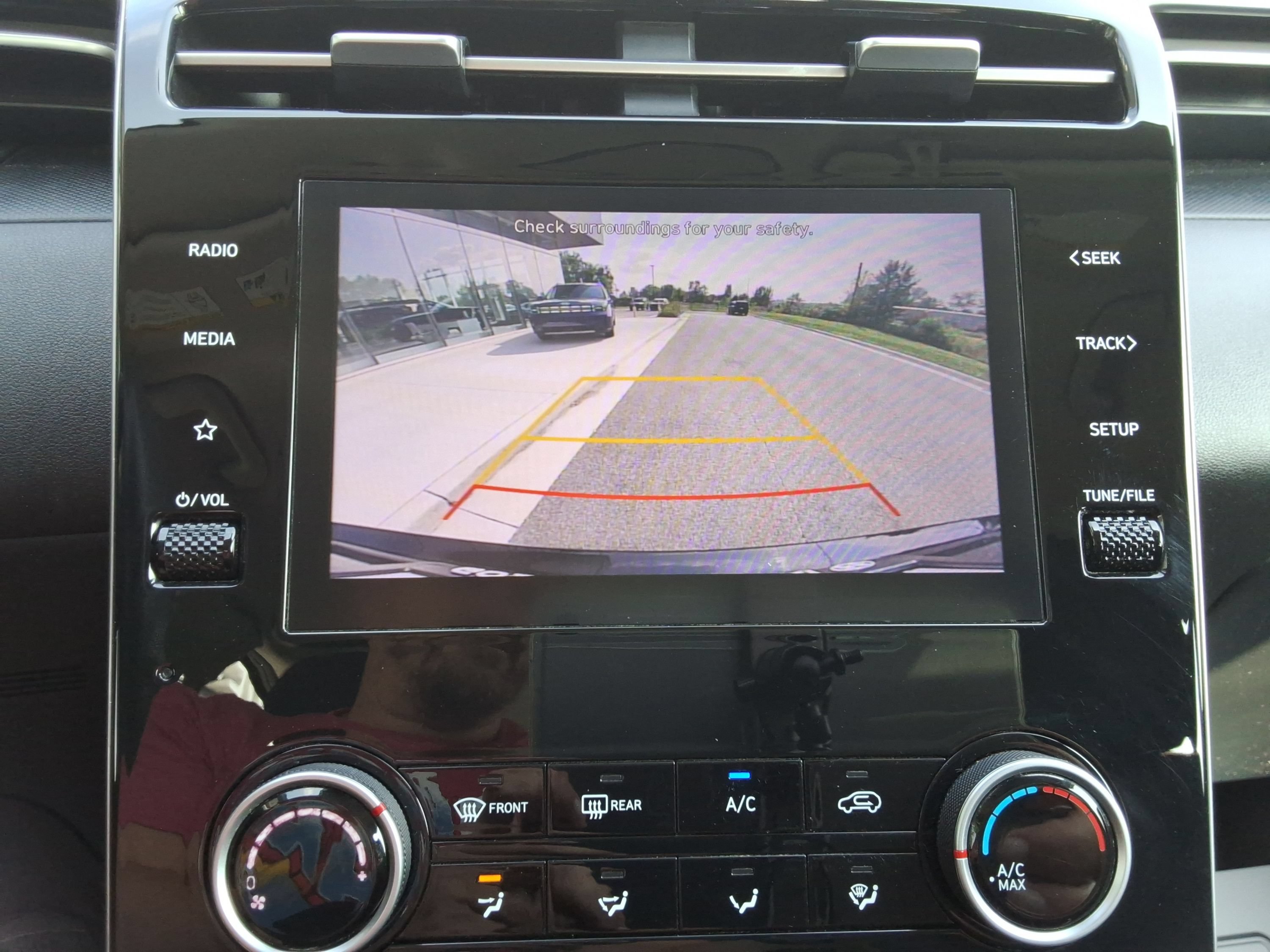 Used 2024 Hyundai Tucson SE AWD/4WD image 16