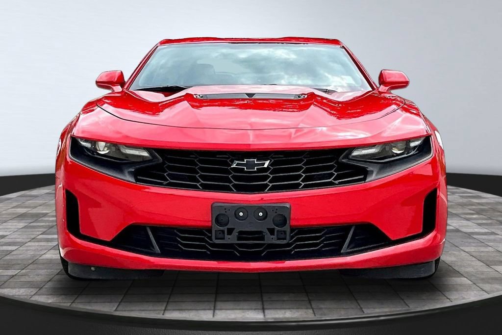 Used 2022 Chevrolet Camaro LT w/ Technology Package RWD image 2