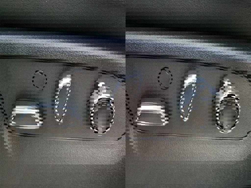 Used 2025 Cadillac Escalade Sport Platinum w/ LPO, ONYX Package image 17