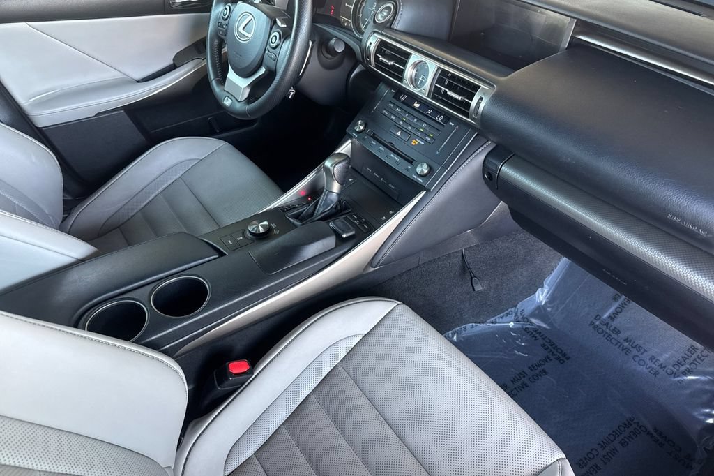 Used 2015 Lexus IS 350 w/ F-Sport Package RWD image 14