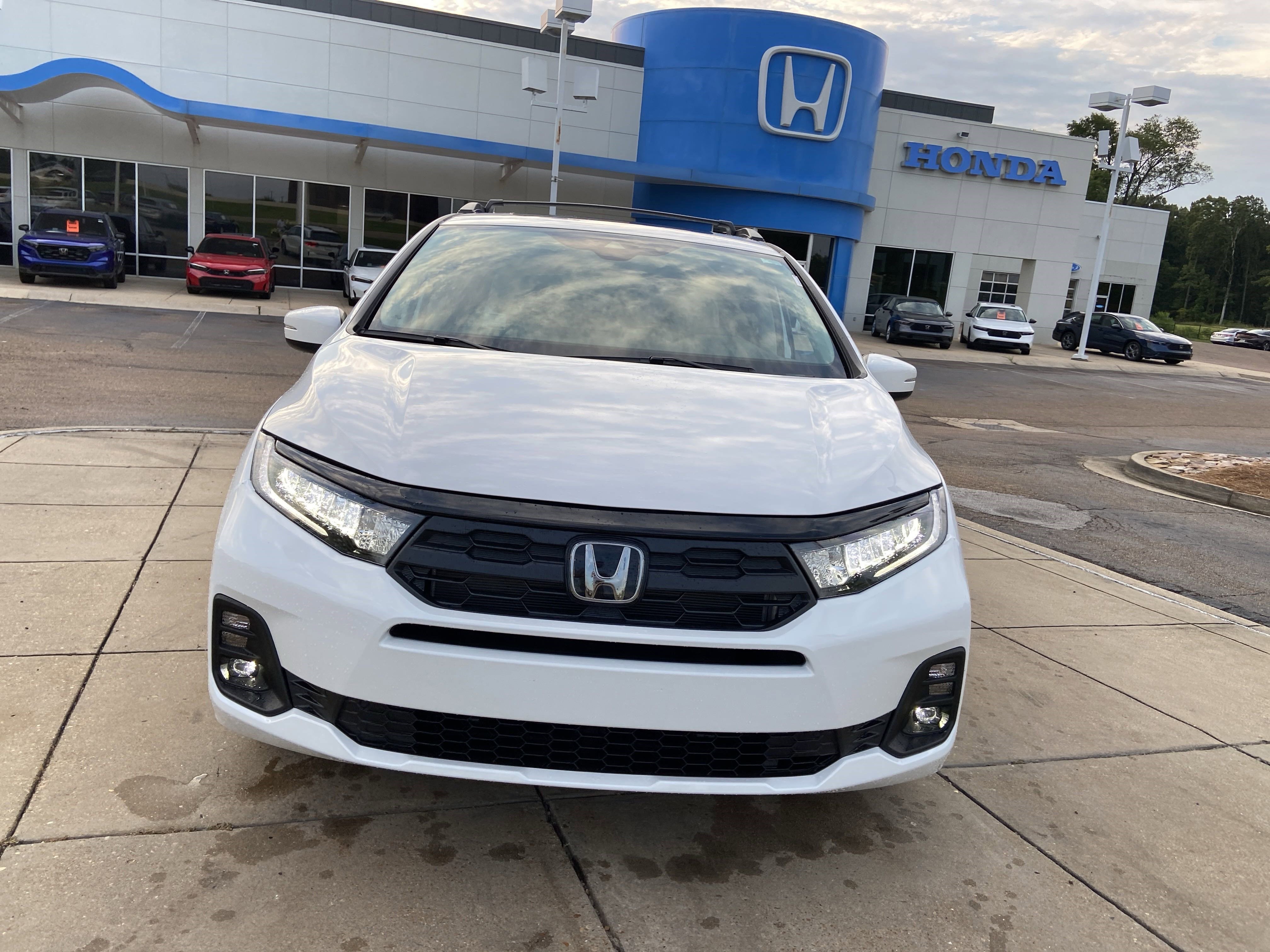 New 2026 Honda Odyssey EX-L image 3