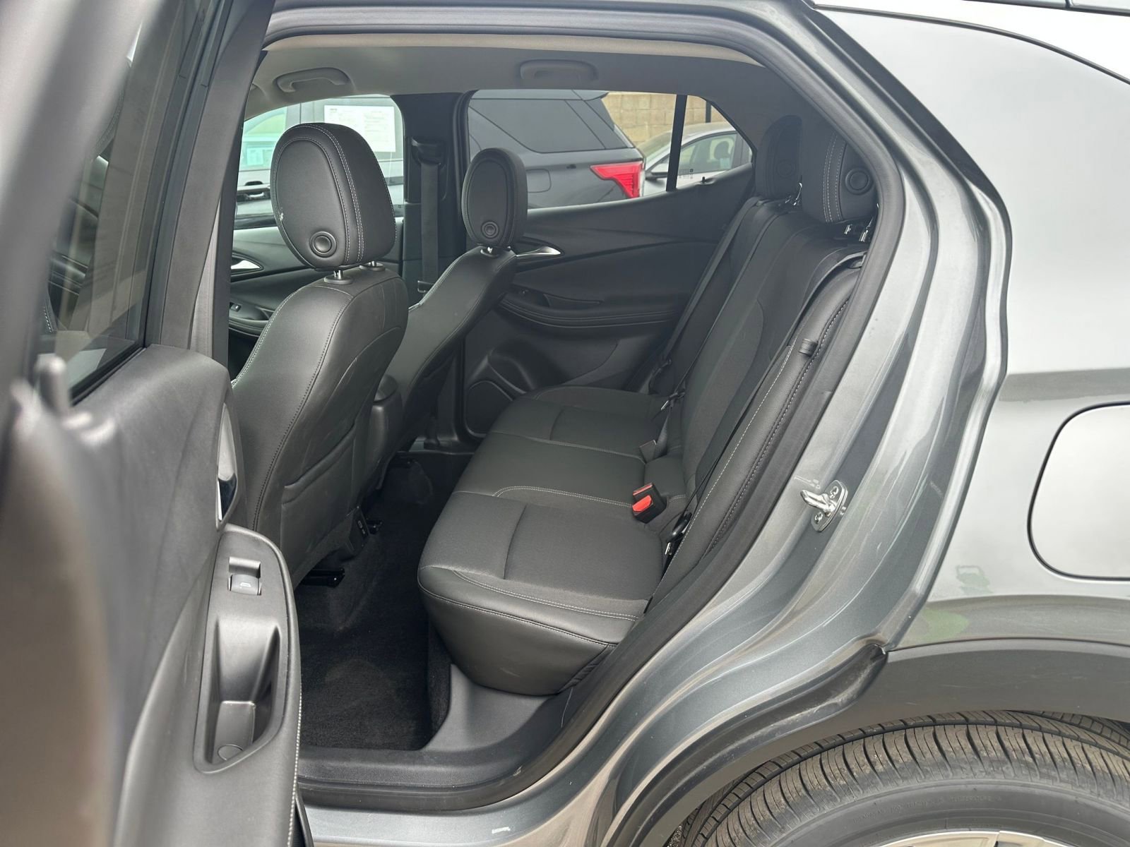 Used 2025 Buick Encore GX Preferred image 24