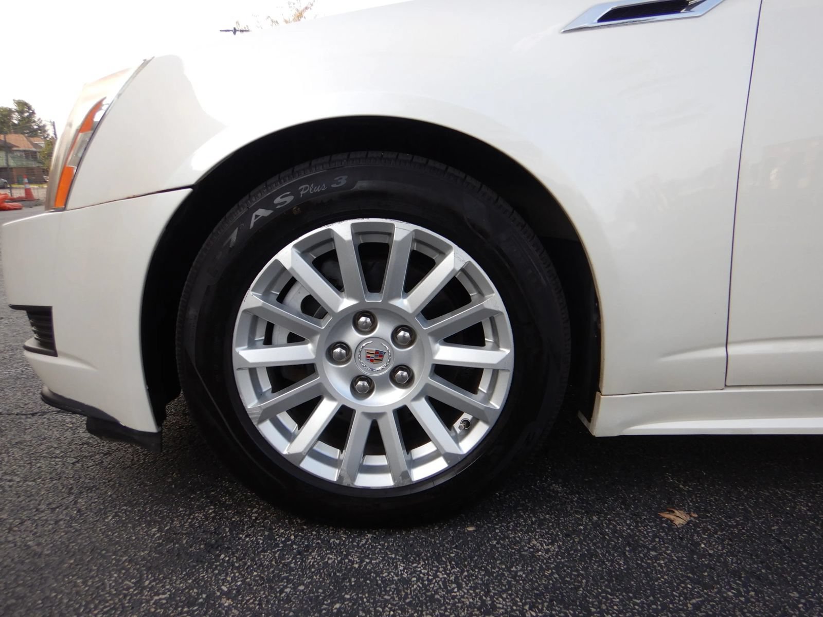 Used 2013 Cadillac CTS Luxury AWD/4WD image 28