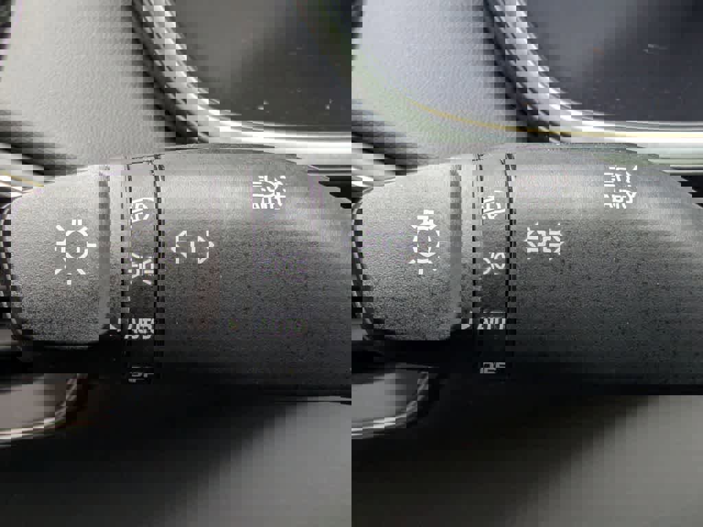 Used 2023 Hyundai Santa Fe Calligraphy image 41