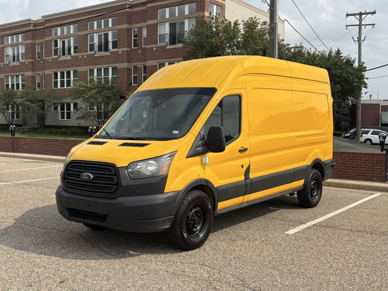 Used 2016 Ford Transit 250 148 High Roof RWD image 2