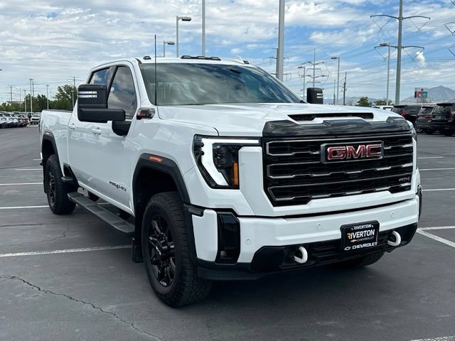 Certified 2025 GMC Sierra 3500 AT4 w/ Technology Package AWD/4WD image 4