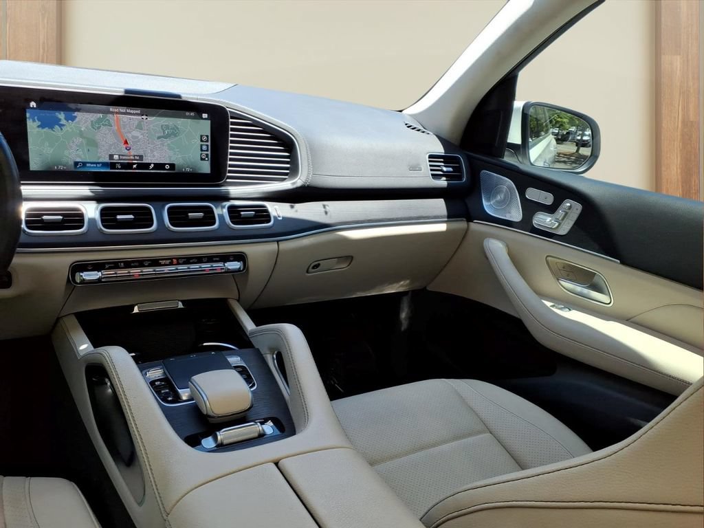 Used 2020 Mercedes-Benz GLS 450 4MATIC image 25