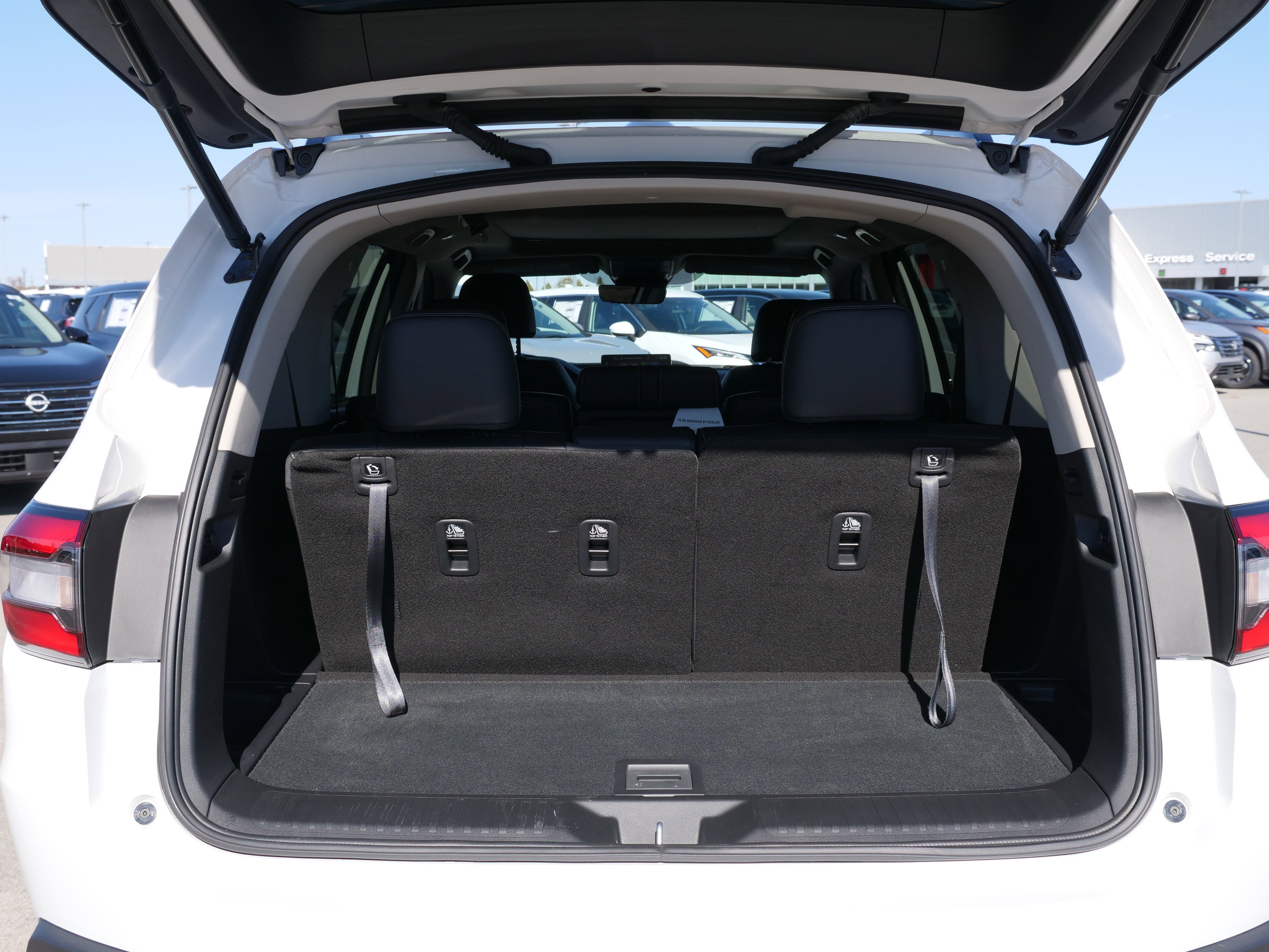 Used 2025 Honda Pilot Touring image 14