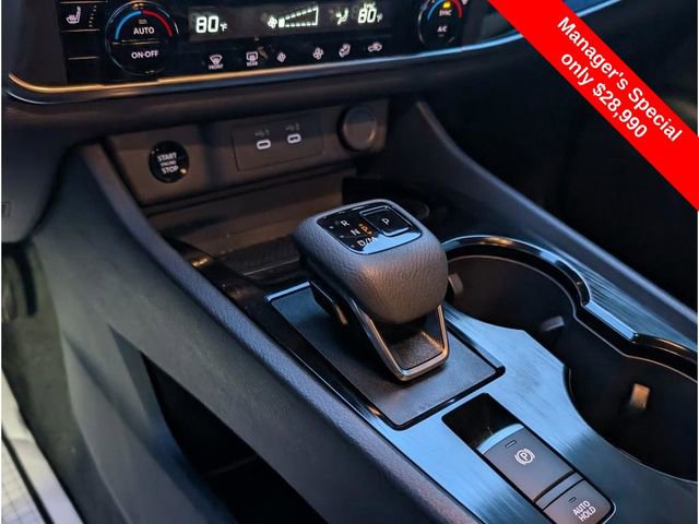 Certified 2025 Nissan Rogue SV image 23