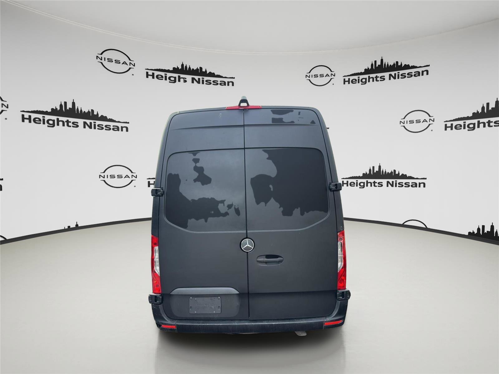 Used 2021 Mercedes-Benz Sprinter 2500 image 4