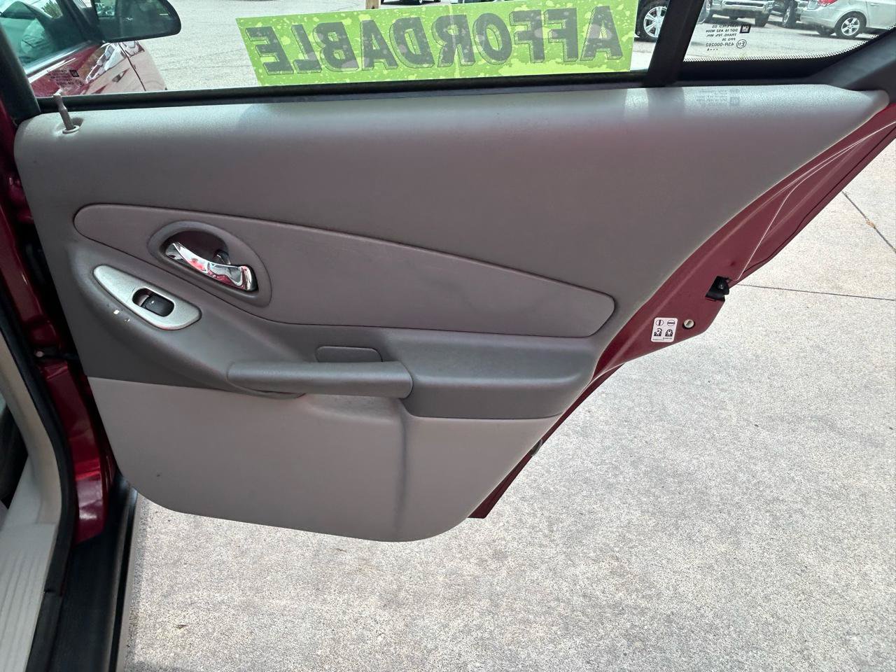 Used 2006 Chevrolet Malibu LS FWD image 15
