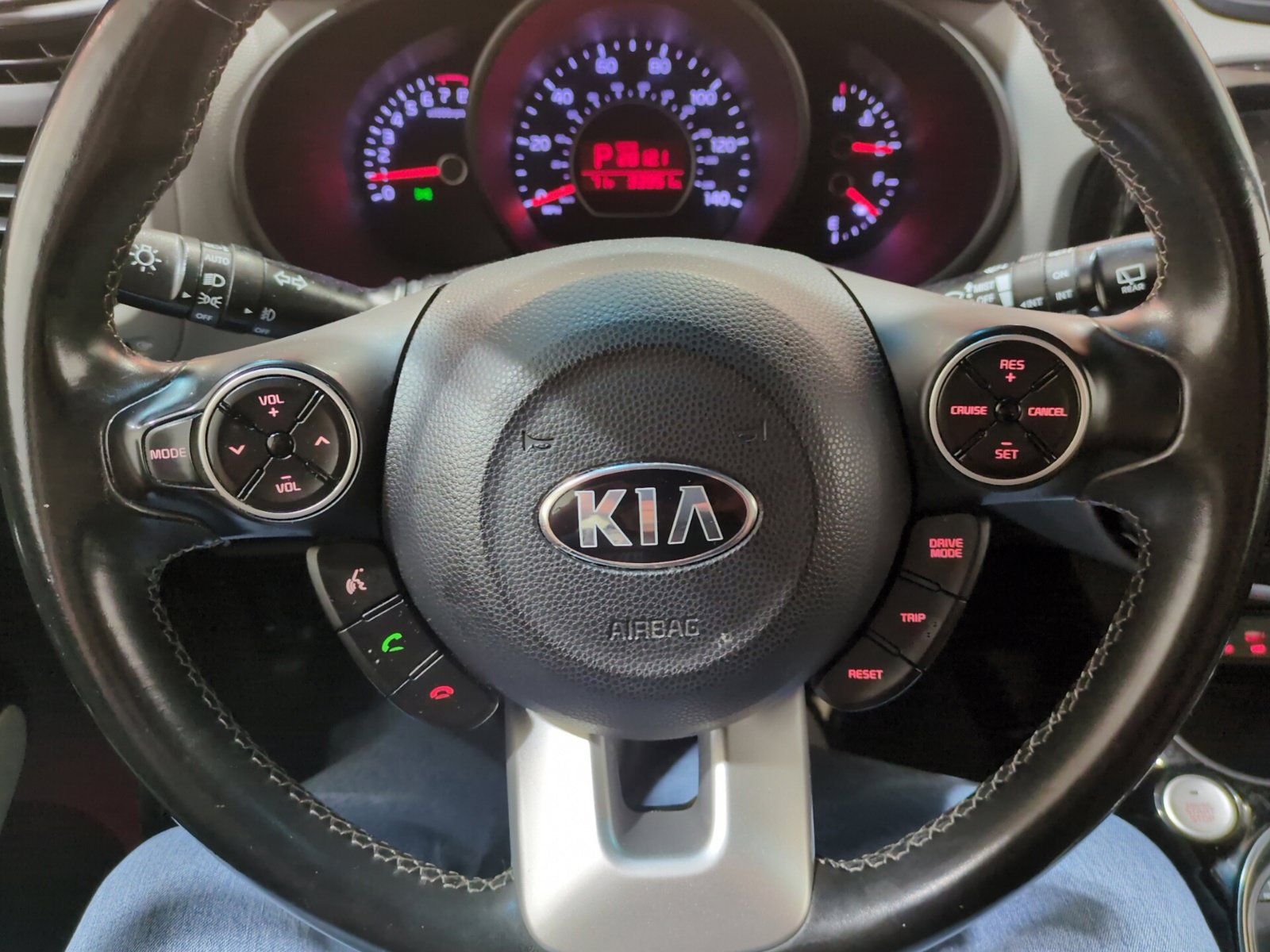 Used 2017 Kia Soul + w/ Audio Package FWD image 20