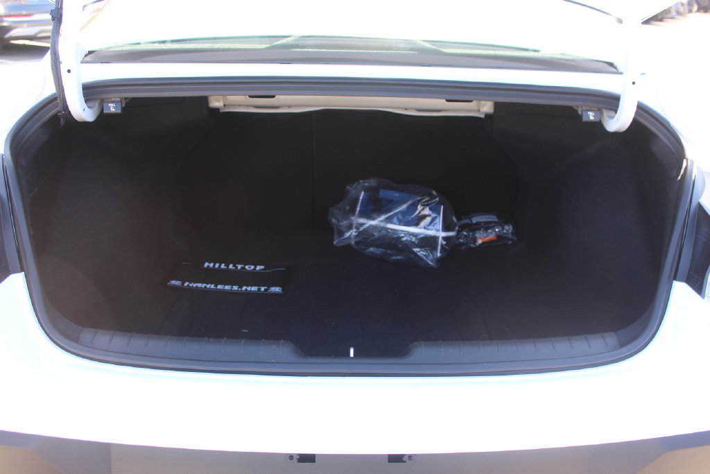 Used 2026 Hyundai Elantra SEL Sport FWD image 10