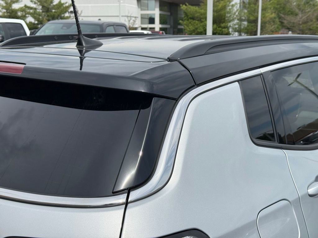 Used 2024 Jeep Compass Limited AWD/4WD image 10