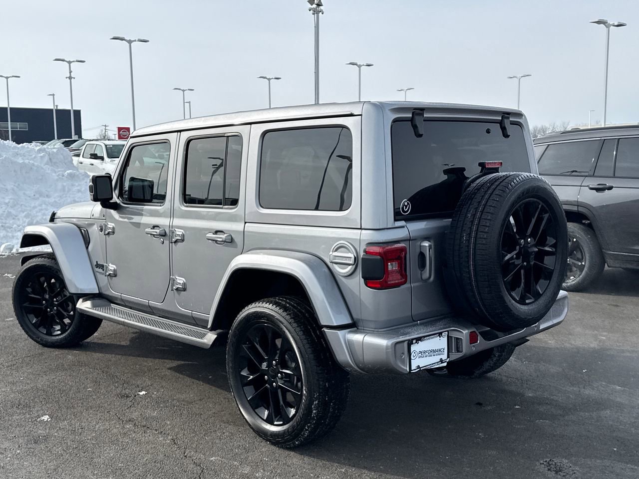 Used 2021 Jeep Wrangler Unlimited Sahara image 5