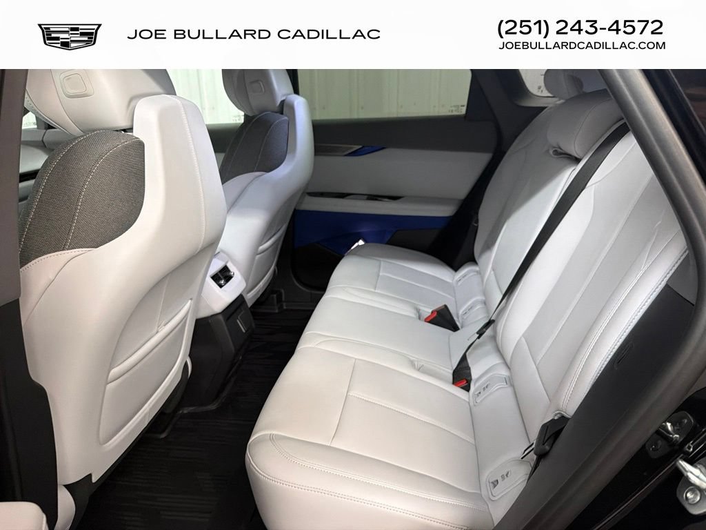 New 2027 Cadillac Optiq Sport w/ LPO, Floor Liner Package AWD/4WD image 17